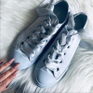 NEW 🤩 CONVERSE ALLSTAR SATIN LOWTOP